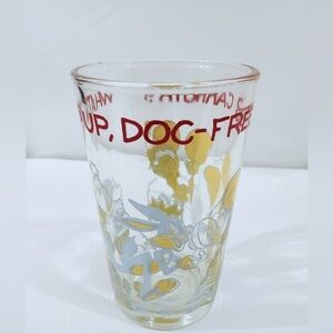 1974 Vintage Retro Warner Brothers Inc Collectible Glass Bugs Bunny Yosemite Sam